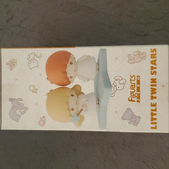 LITTLE TWIN STARS - Picture 4 of 4